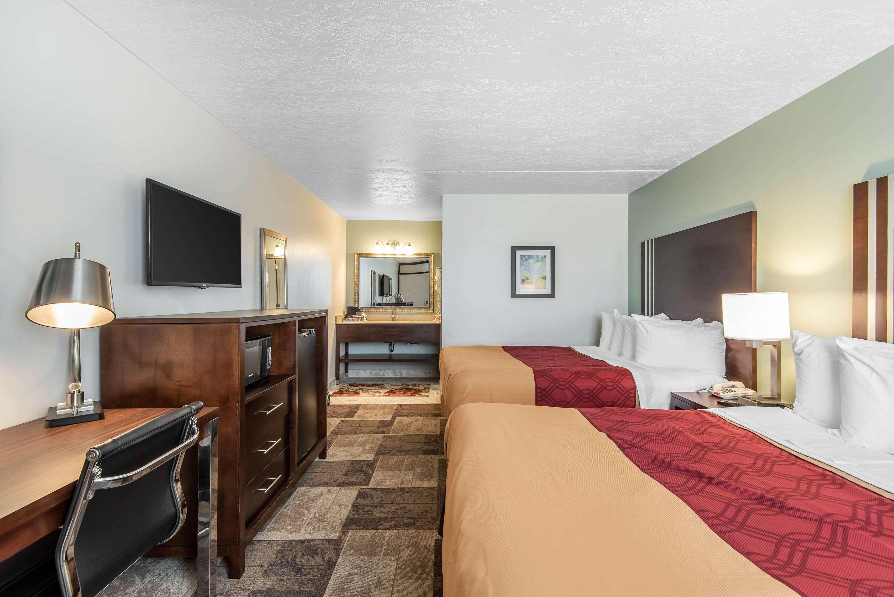 Econo Lodge Oak Grove Buitenkant foto