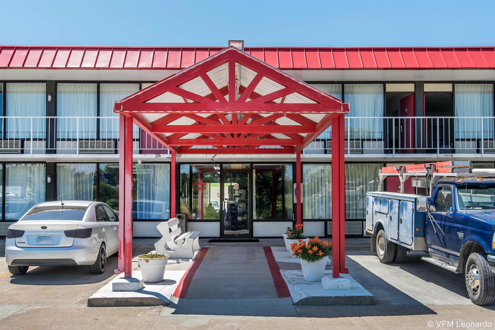 Econo Lodge Oak Grove Buitenkant foto