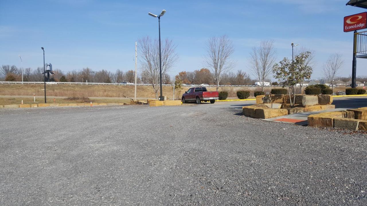 Econo Lodge Oak Grove Buitenkant foto