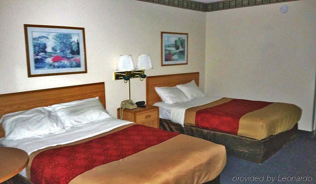 Econo Lodge Oak Grove Buitenkant foto