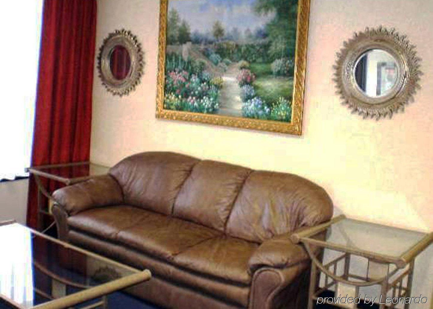 Econo Lodge Oak Grove Buitenkant foto