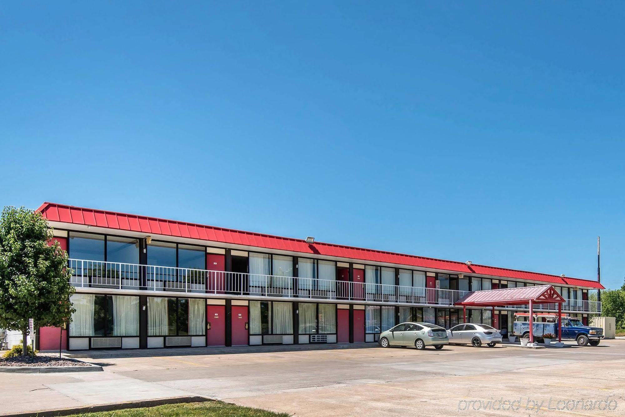 Econo Lodge Oak Grove Buitenkant foto